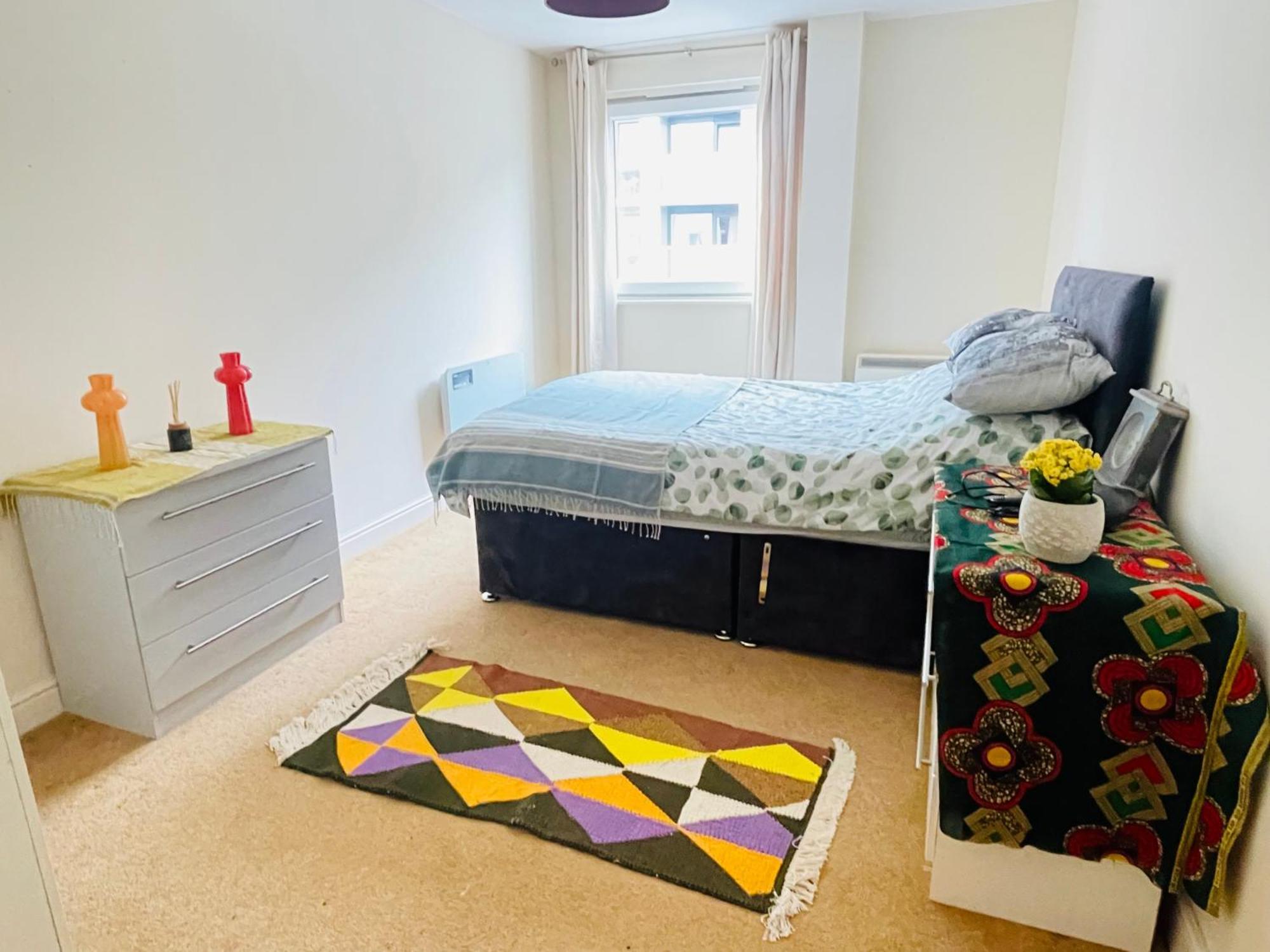 Bright Fun Relaxing Apartment In The Heart Of Epsom Exterior photo